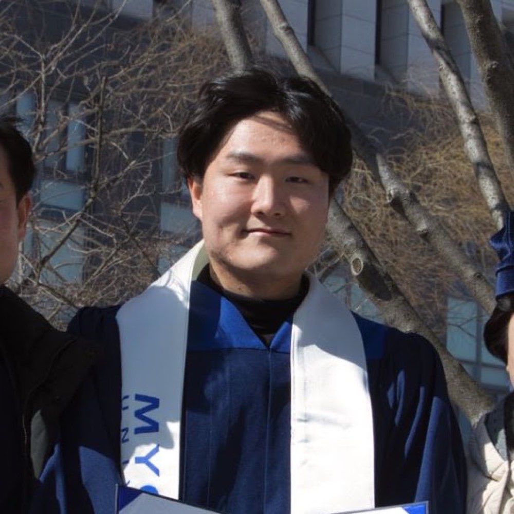 학부연구생 임채윤 졸업, 용인 (2025.02)